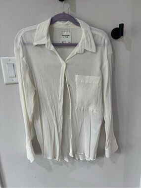 Abercrombie & Fitch Off-White Lightweight Button-Down Shirt